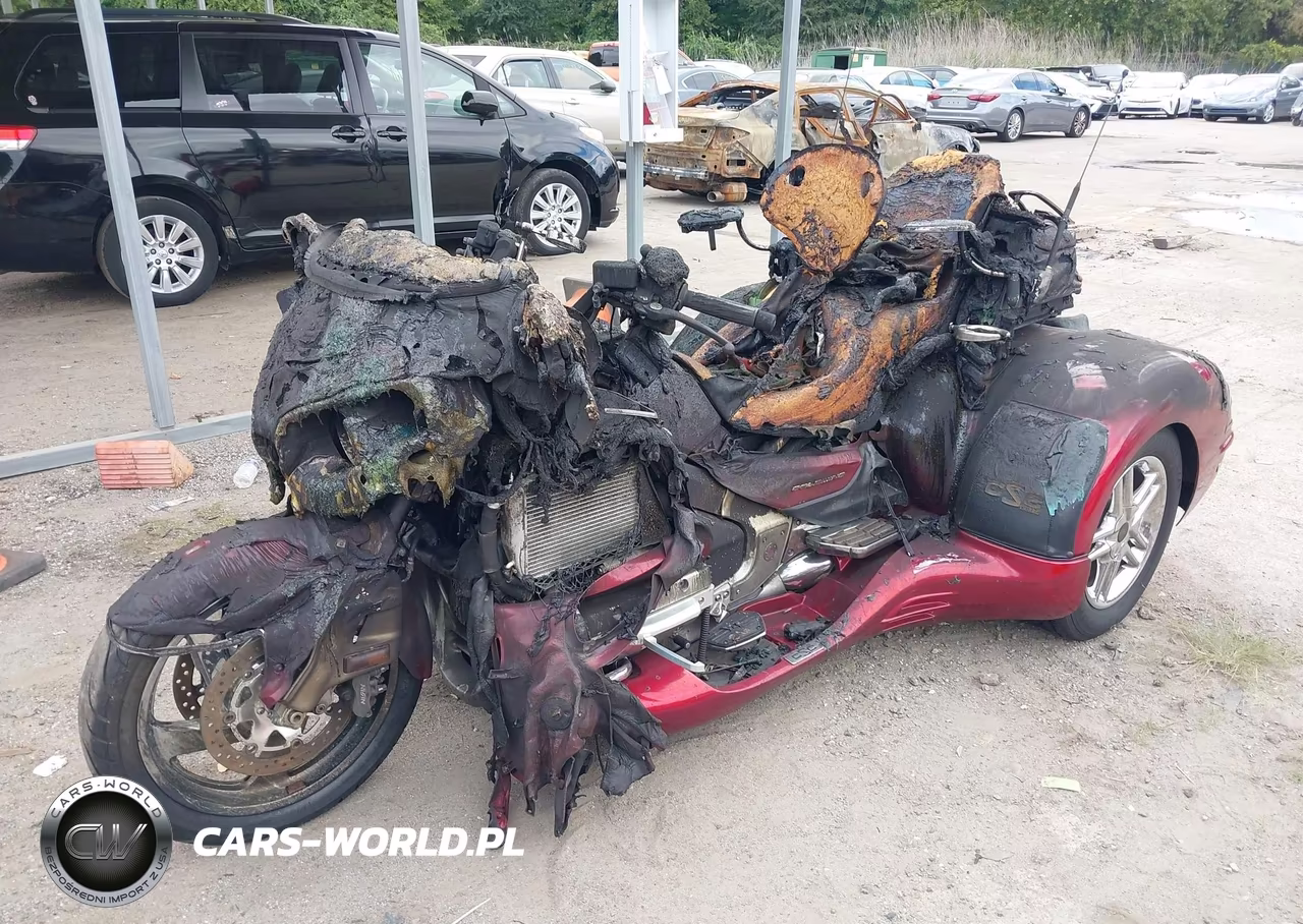2016 Honda Gl1800 VIN:JH2SC68H9GK400027 - 2