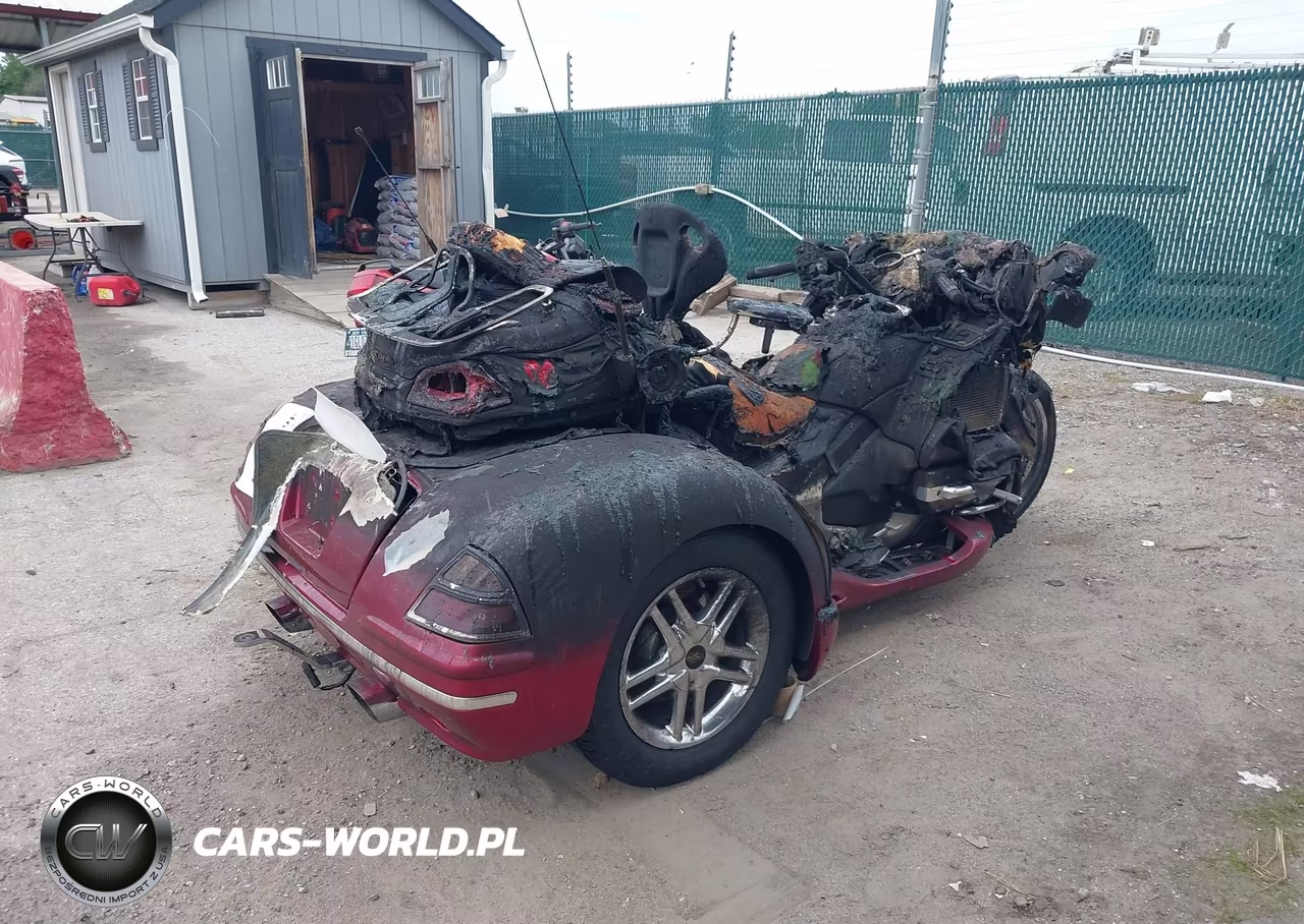 2016 Honda Gl1800 VIN:JH2SC68H9GK400027 - 4