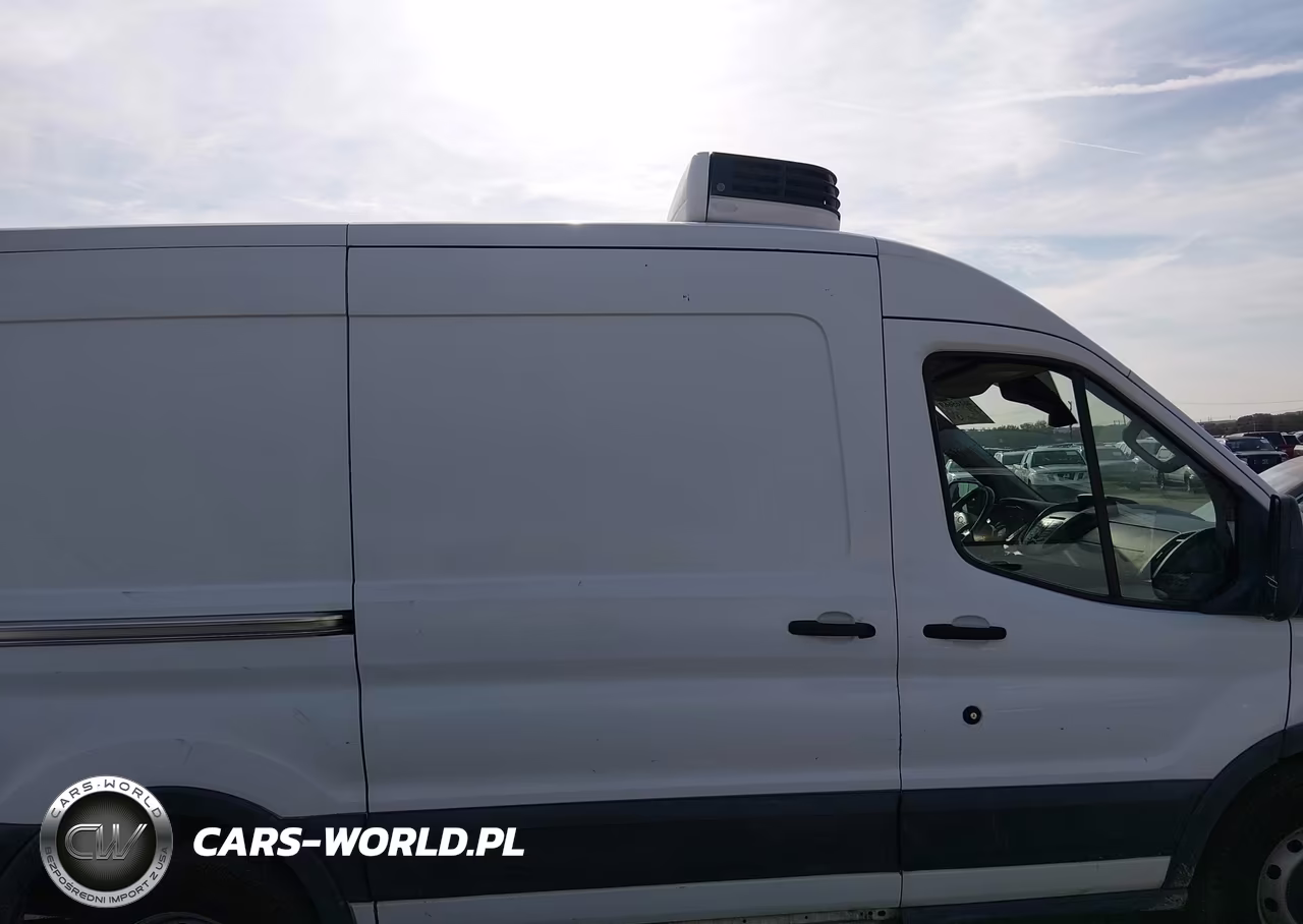 2016 Ford Transit T-250 Refrigerated Delivery Van VIN:1FTYR1CMXGKB39385 - 13