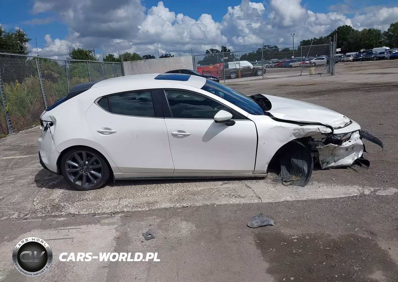 2021 Mazda Mazda3 Preferred VIN:JM1BPALLXM1402768 - 13