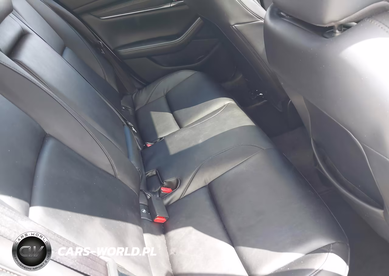 2021 Mazda Mazda3 Preferred VIN:JM1BPALLXM1402768 - 8