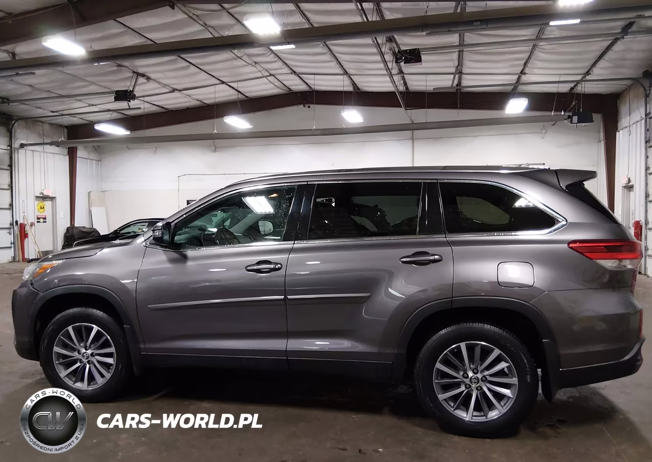 2019 Toyota Highlander Xle VIN:5TDJZRFH7KS578673 - 14