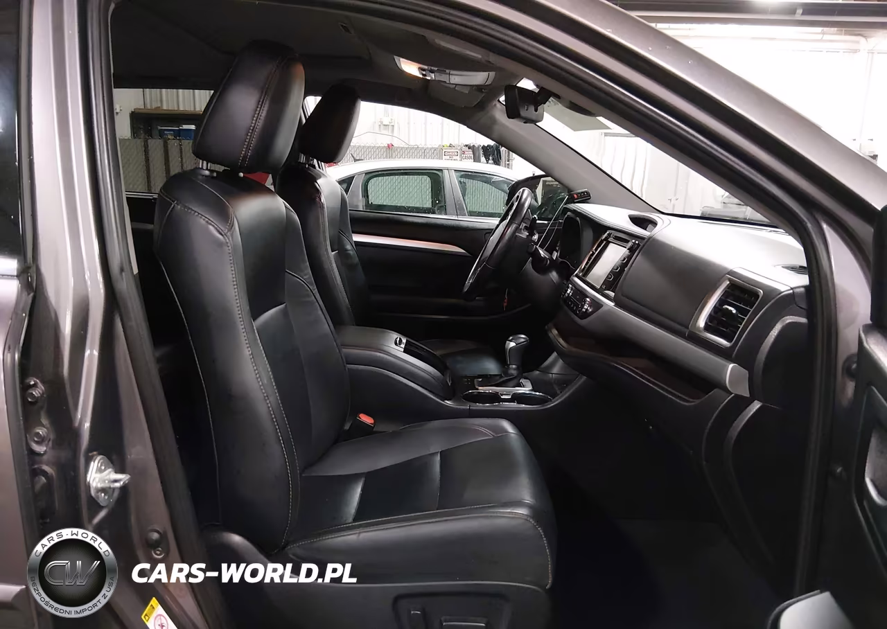 2019 Toyota Highlander Xle VIN:5TDJZRFH7KS578673 - 5