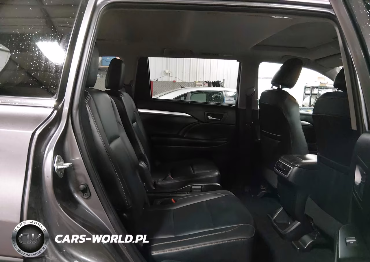 2019 Toyota Highlander Xle VIN:5TDJZRFH7KS578673 - 8