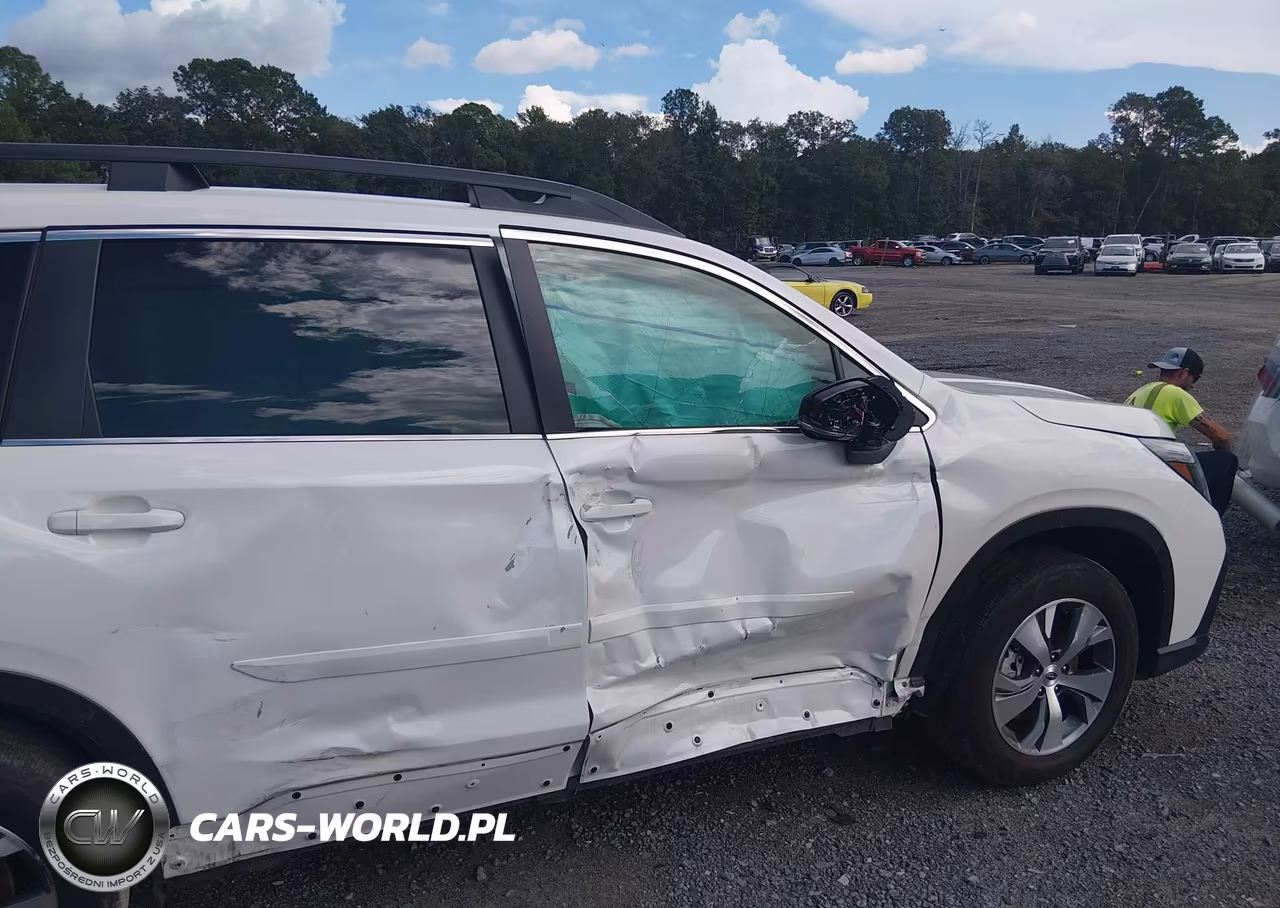 2025 Subaru Ascent Premium 7-Passenger VIN:4S4WMADD6S3434907 - 17