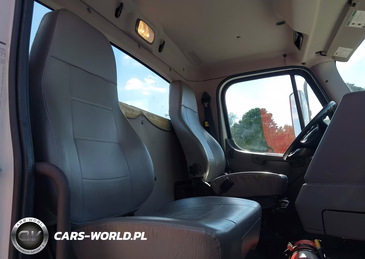 2019 Freightliner M2 112 VIN:1FUBC4FE9KHKH7457 - 8
