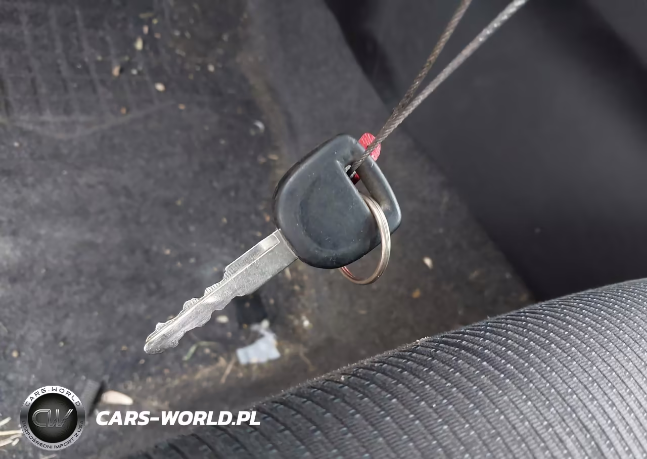 2010 Mazda Mazda3 I Sport VIN:JM1BL1SF7A1270930 - 11