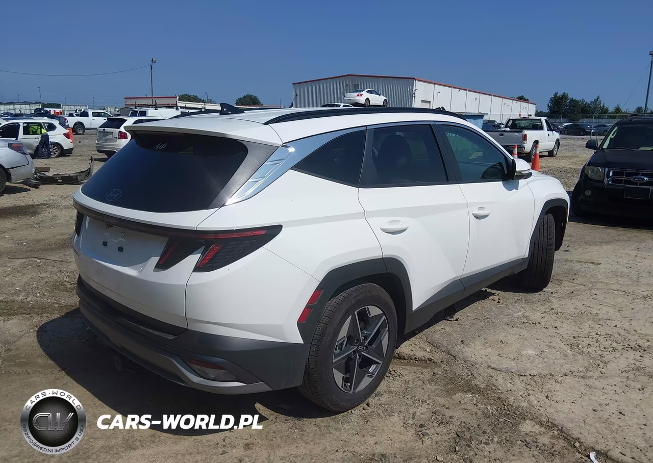2026 Hyundai Tucson Sel Premium VIN:5NMJC3DE3TH717435 - 4