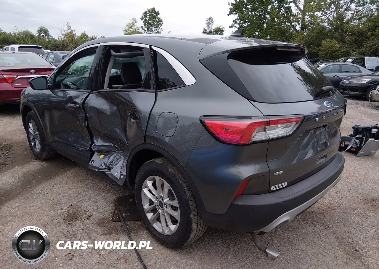 2021 Ford Escape Se VIN:1FMCU9G62MUA48402 - 3