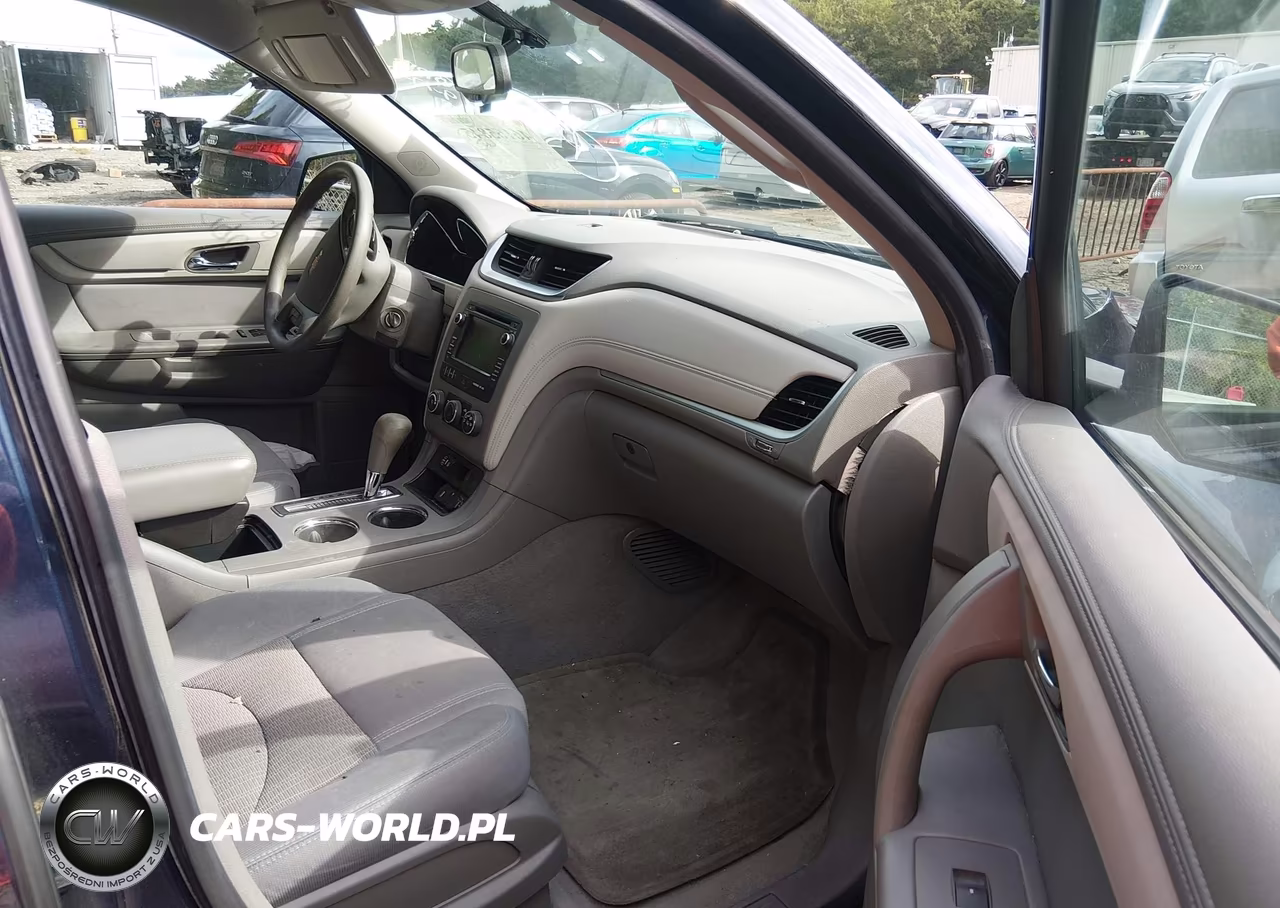 2015 Chevrolet Traverse Ls VIN:1GNKRFKD8FJ241655 - 5