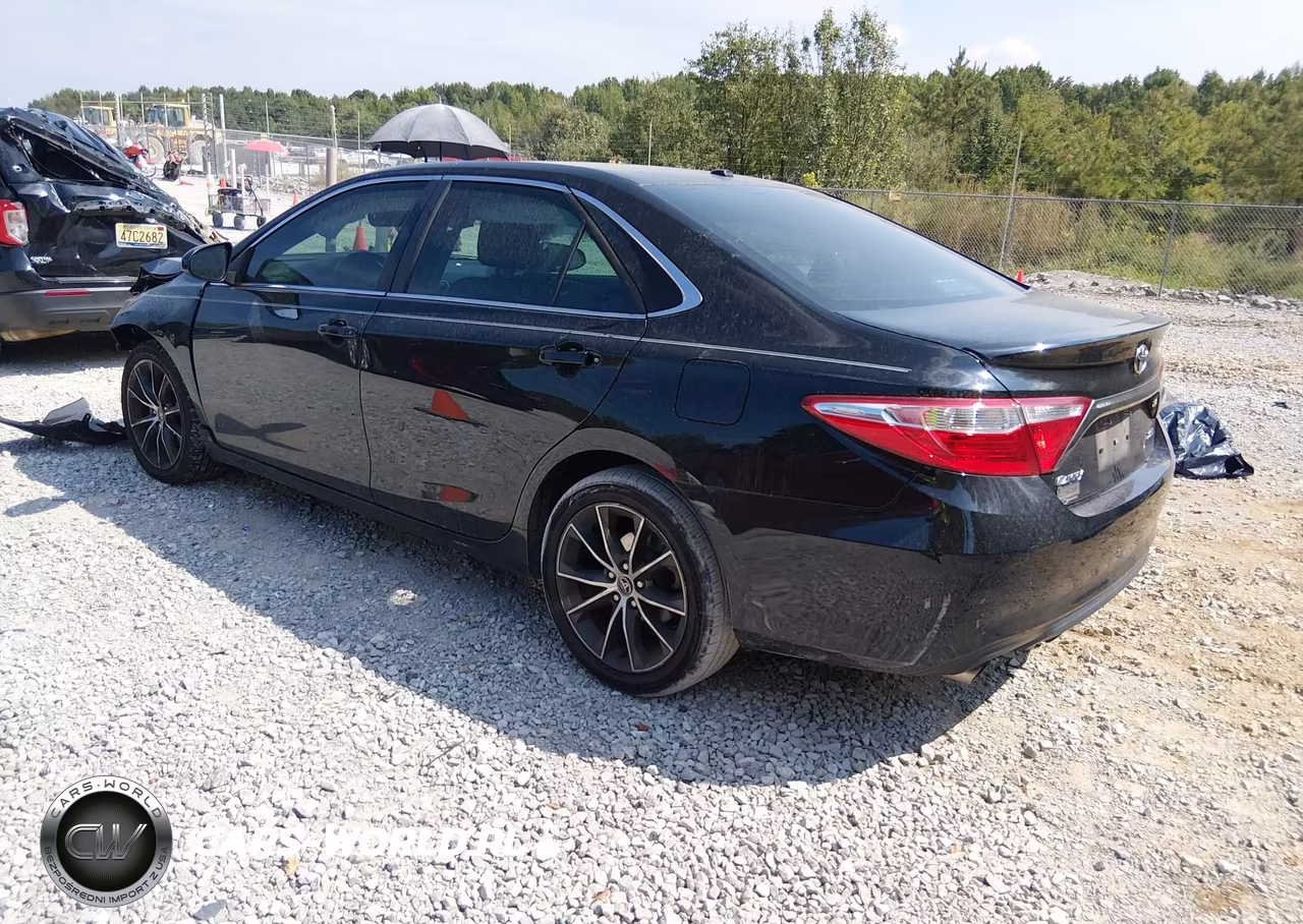 2016 Toyota Camry Xse VIN:4T1BK1FK2GU571523 - 3