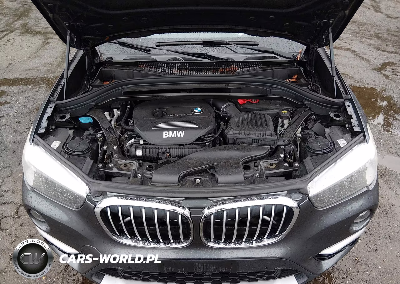 2017 BMW X1 xDrive28I VIN:WBXHT3C32H5F72306 - 10