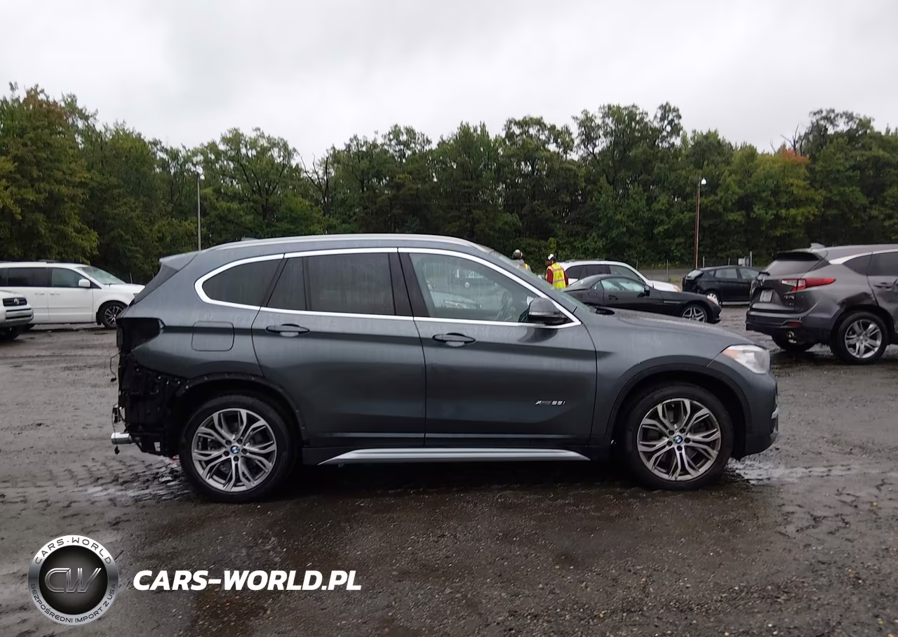 2017 BMW X1 xDrive28I VIN:WBXHT3C32H5F72306 - 13