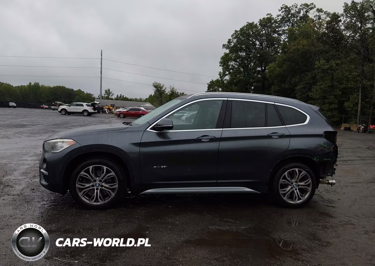 2017 BMW X1 xDrive28I VIN:WBXHT3C32H5F72306 - 14