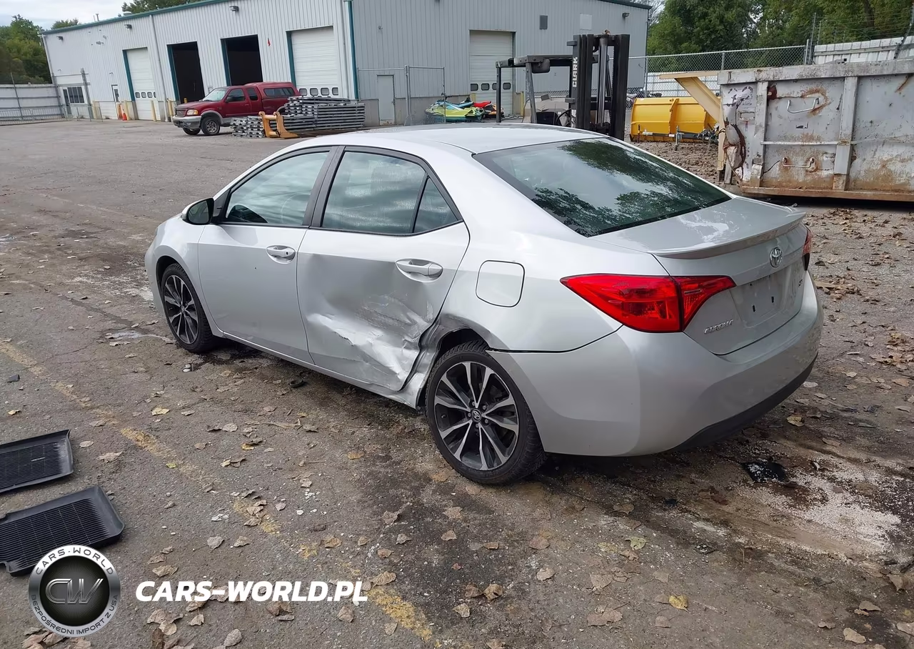 2018 Toyota Corolla Se VIN:2T1BURHE0JC033850 - 3