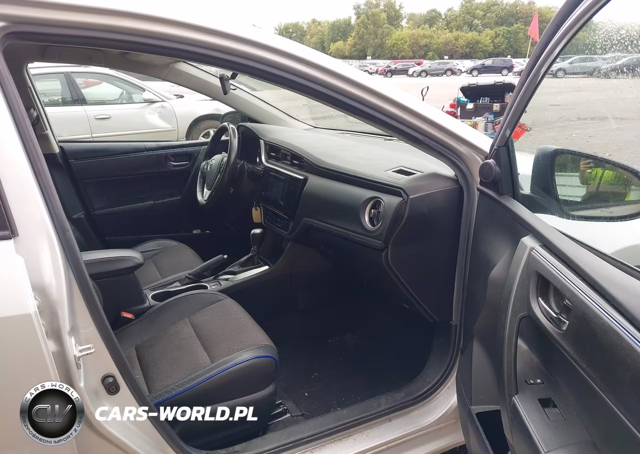 2018 Toyota Corolla Se VIN:2T1BURHE0JC033850 - 5