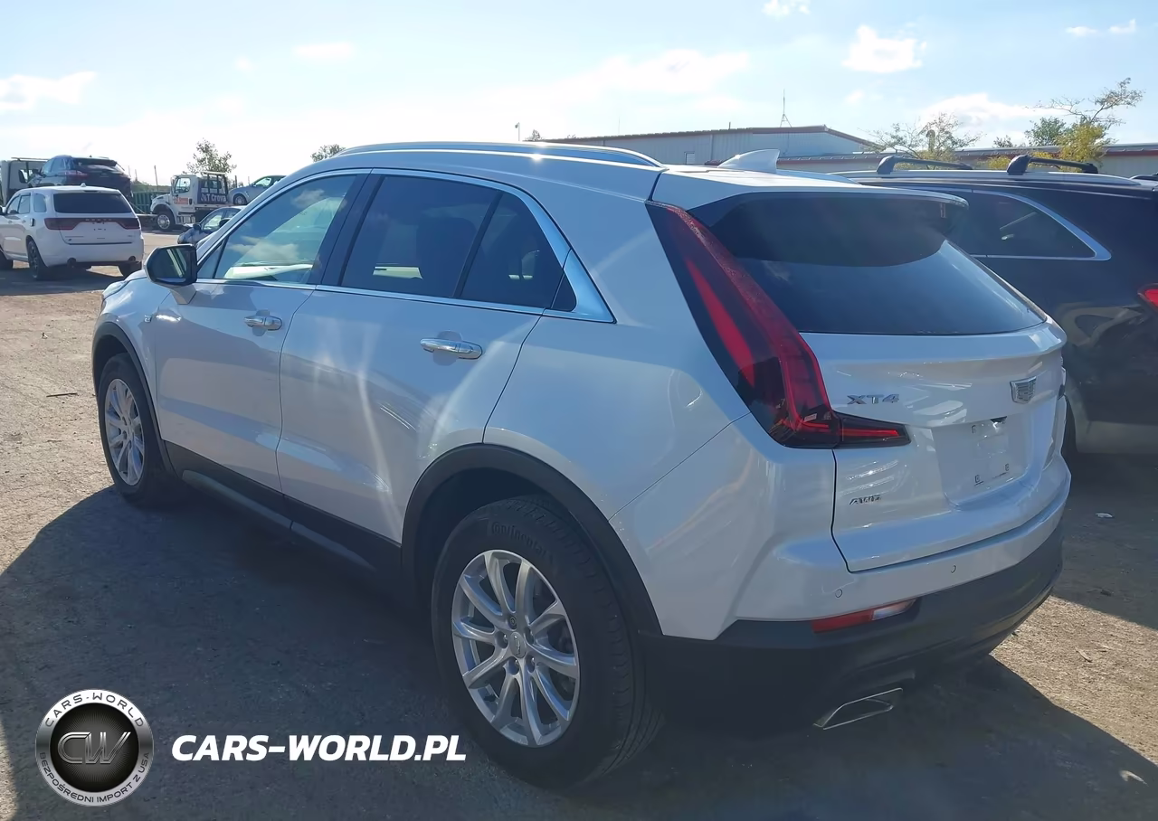 2022 Cadillac Xt4 Awd Luxury VIN:1GYFZBR48NF170185 - 3