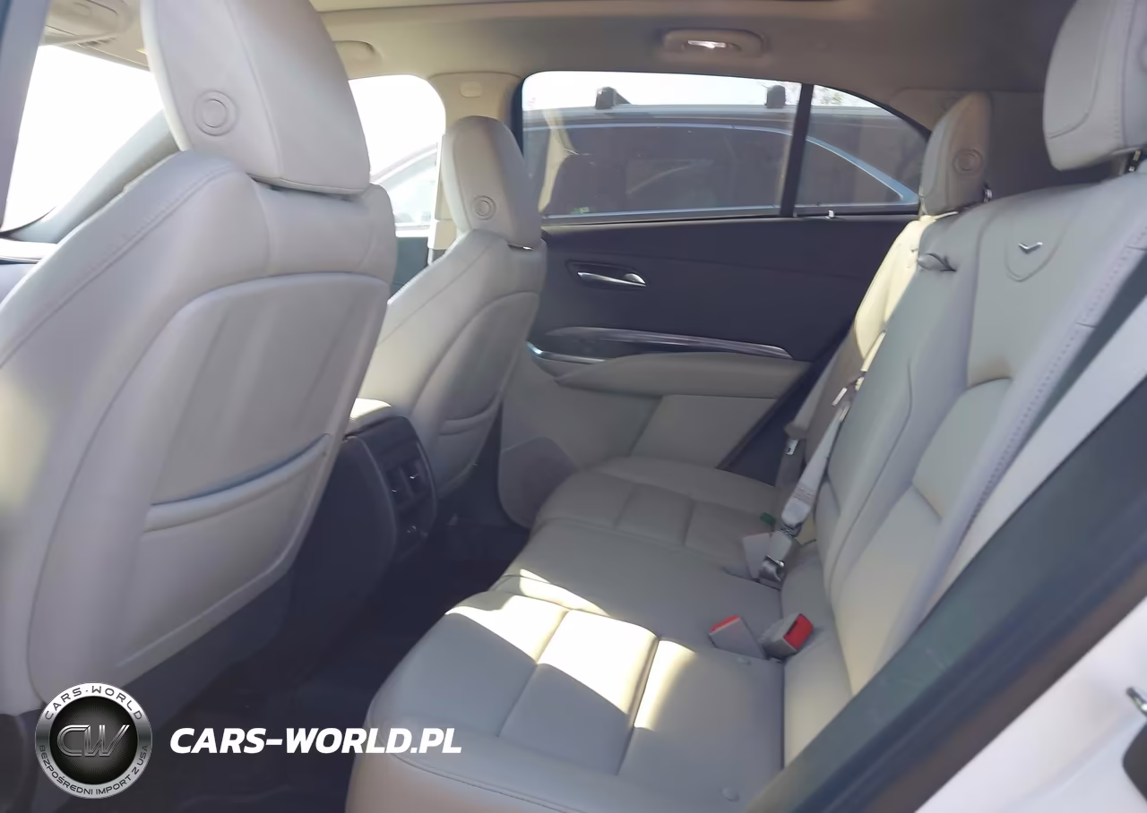 2022 Cadillac Xt4 Awd Luxury VIN:1GYFZBR48NF170185 - 8