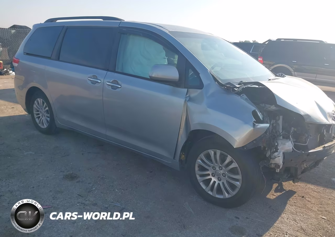 2011 Toyota Sienna Xle V6 – zdjęcie 1 z 16