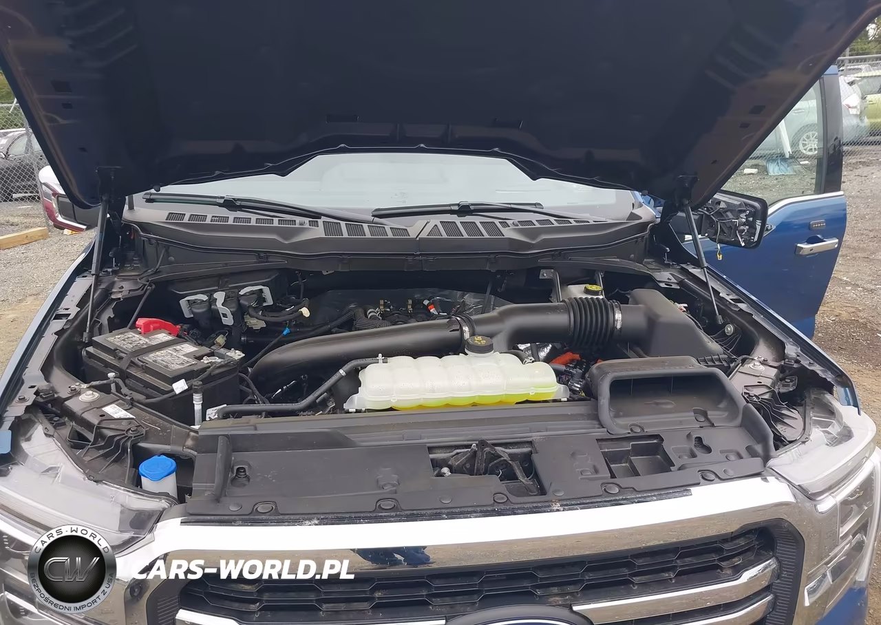 2025 Ford F-150 Lariat VIN:1FTFW5L82SFB60484 - 10