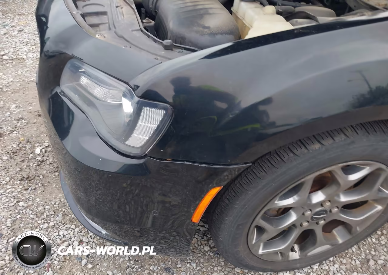 2015 Chrysler 300 300S VIN:2C3CCAGG9FH922921 - 13
