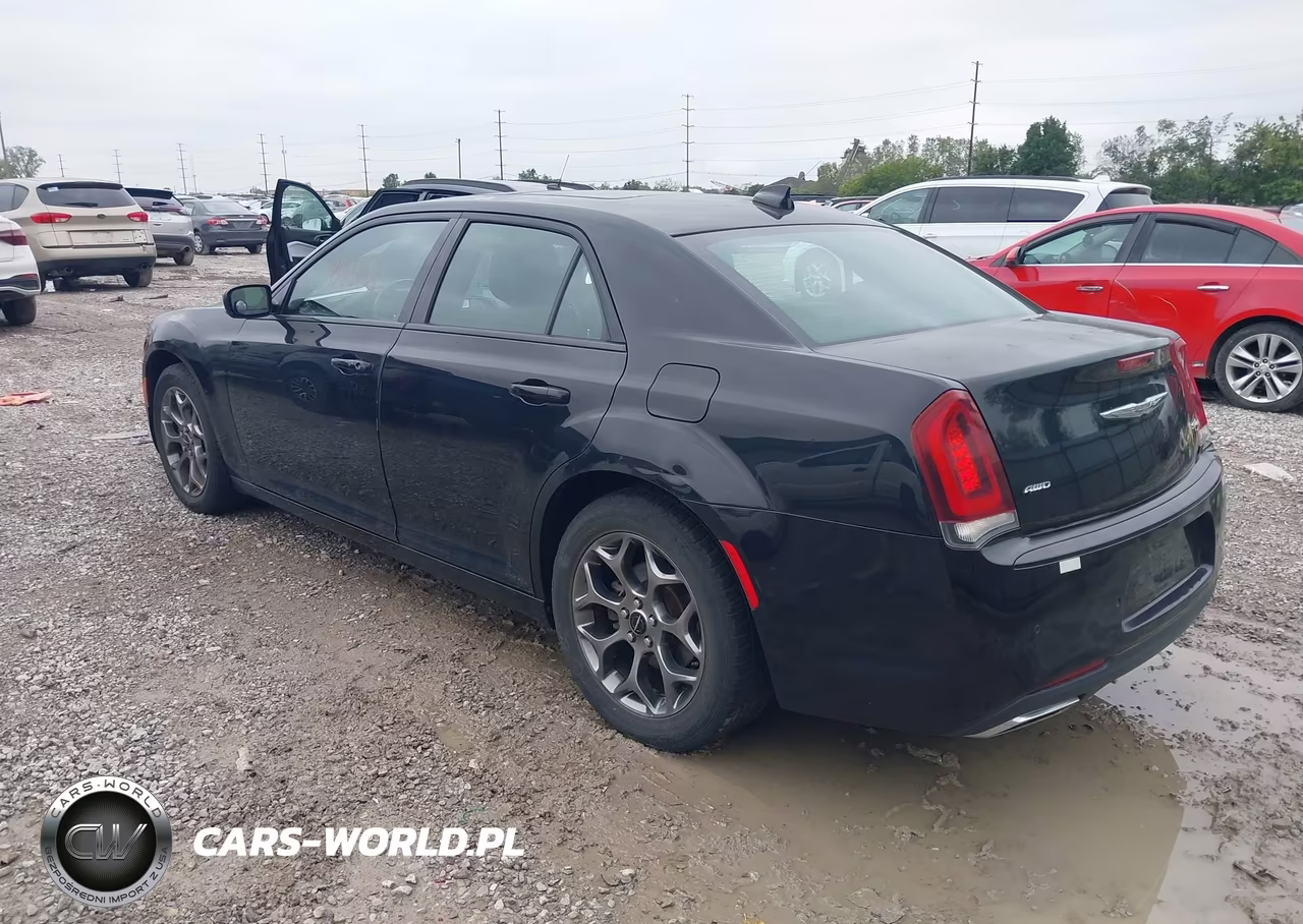 2015 Chrysler 300 300S VIN:2C3CCAGG9FH922921 - 3