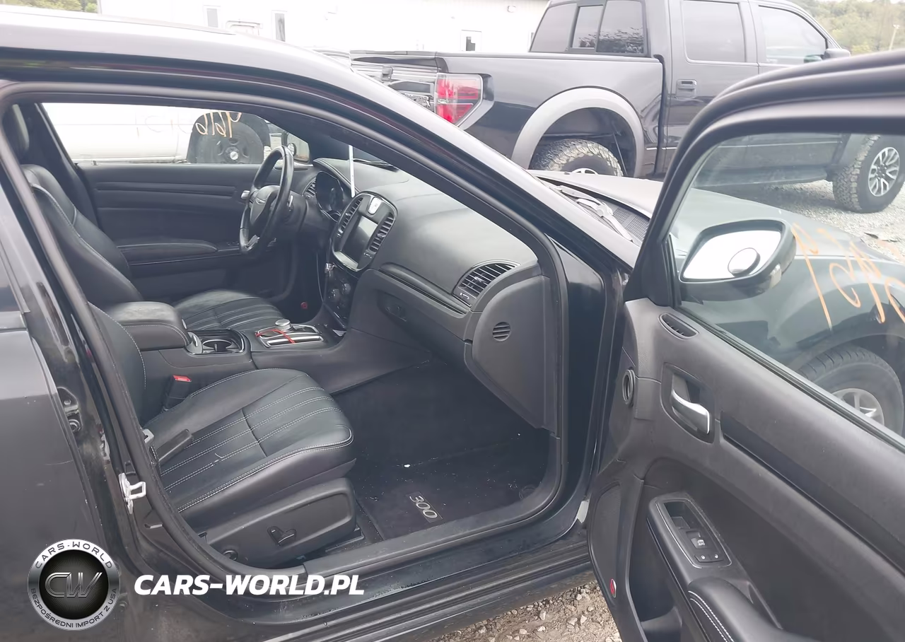 2015 Chrysler 300 300S VIN:2C3CCAGG9FH922921 - 5