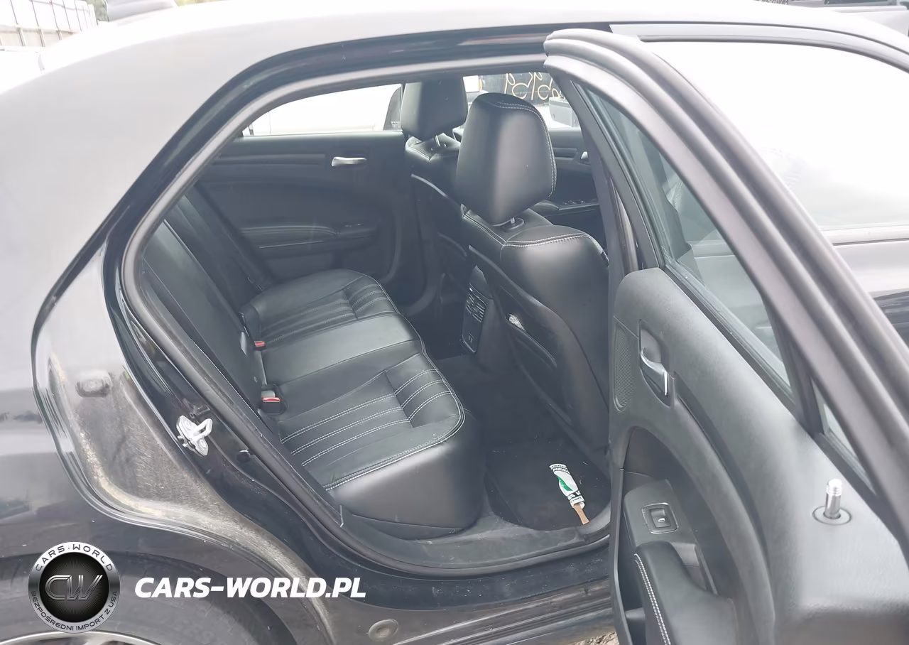 2015 Chrysler 300 300S VIN:2C3CCAGG9FH922921 - 8