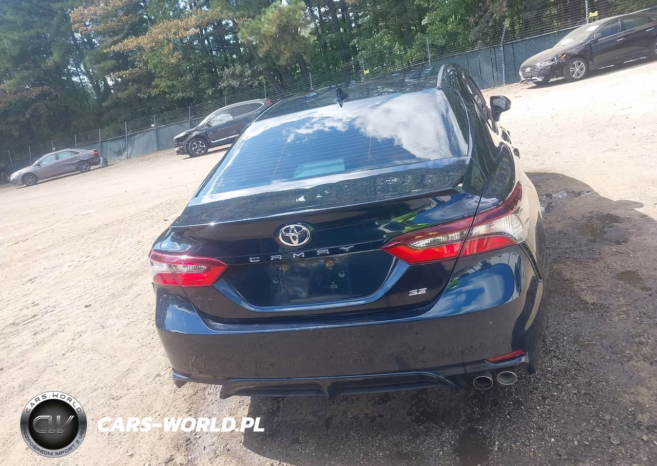 2021 Toyota Camry Se VIN:4T1G11AK5MU469290 - 17
