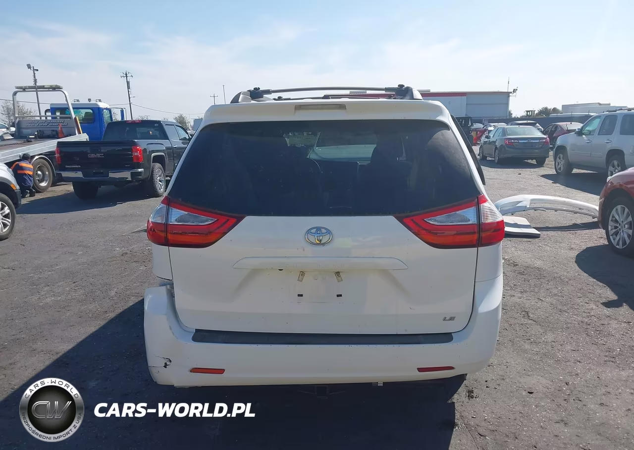 2017 Toyota Sienna Le 8 Passenger VIN:5TDKZ3DC1HS874998 - 17