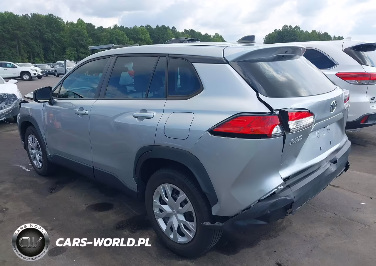 2022 Toyota Corolla Cross L VIN:7MUAAAAG9NV011317 - 3