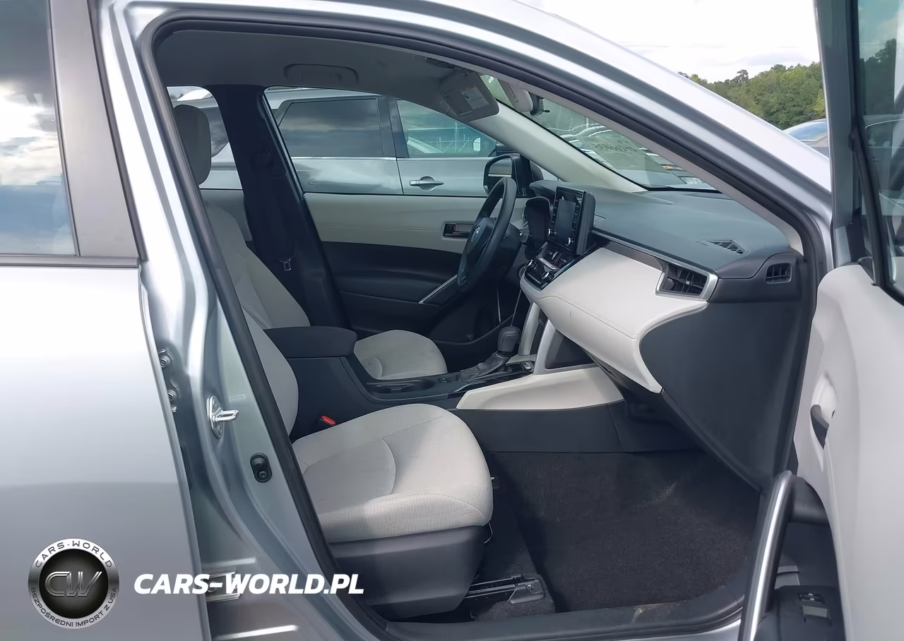 2022 Toyota Corolla Cross L VIN:7MUAAAAG9NV011317 - 5