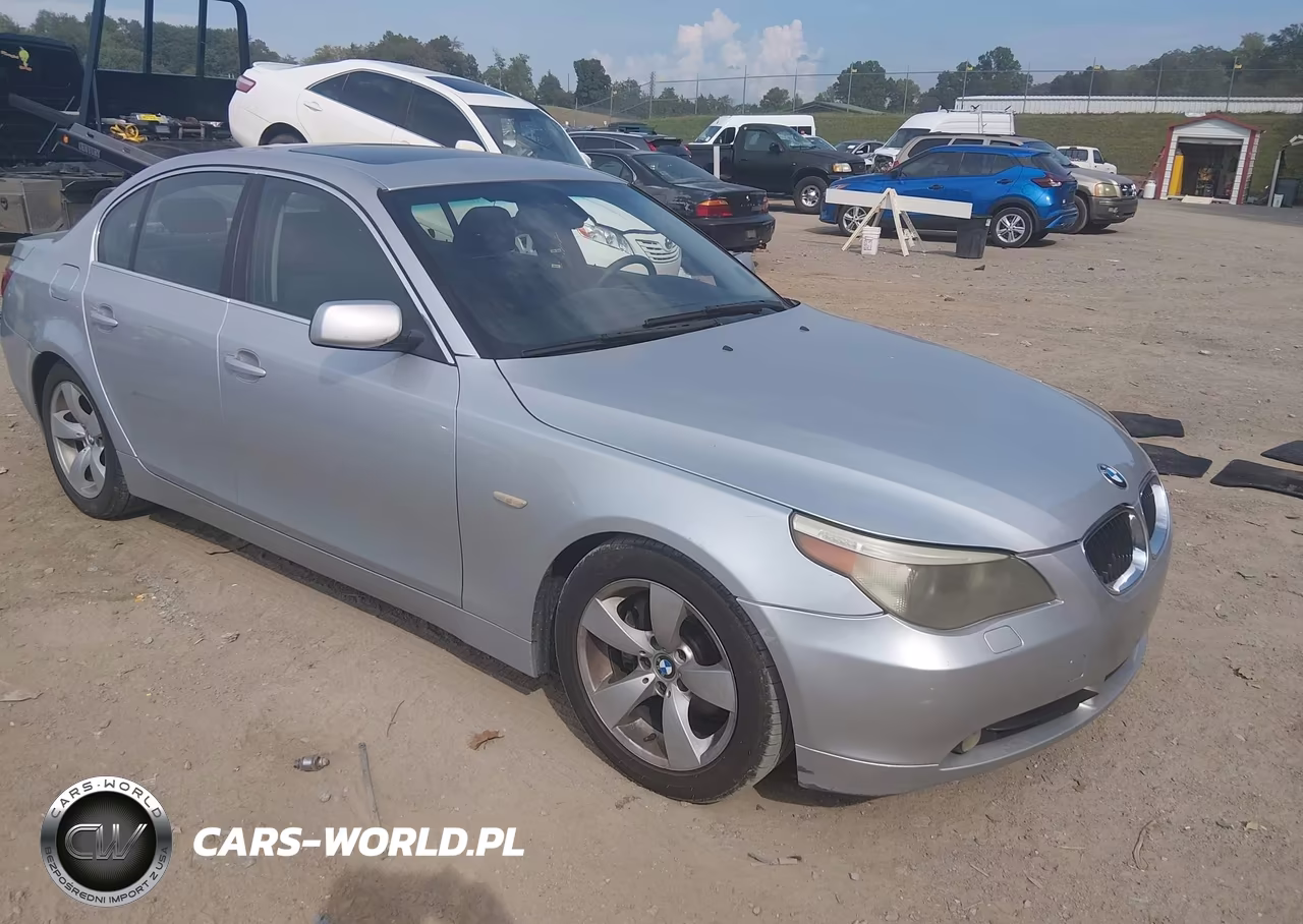 2004 BMW 530I