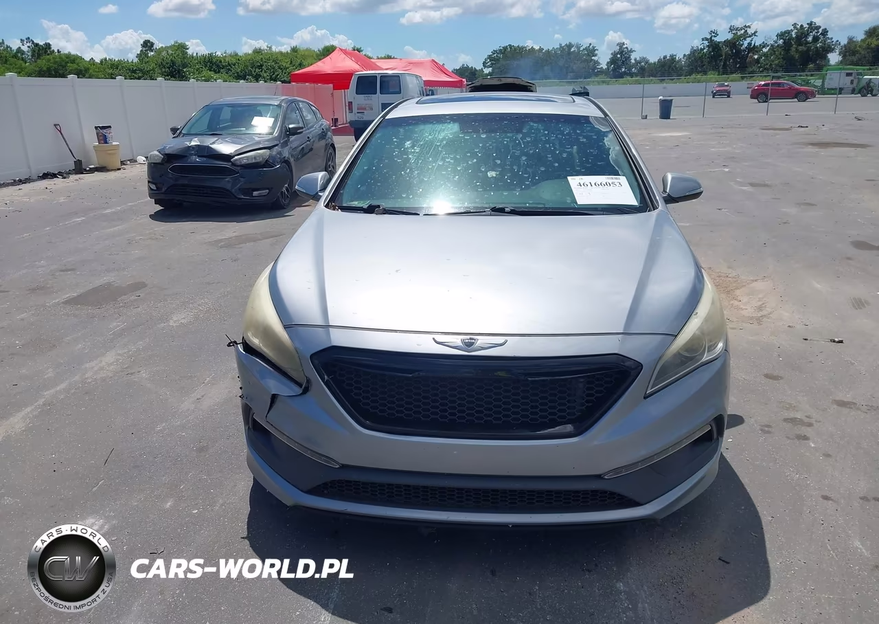 2016 Hyundai Sonata Limited VIN:5NPE34AF7GH376750 - 12