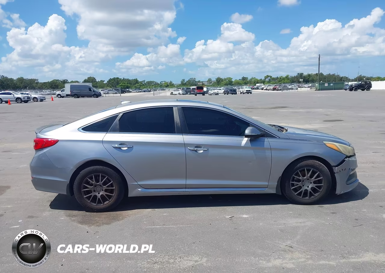2016 Hyundai Sonata Limited VIN:5NPE34AF7GH376750 - 13