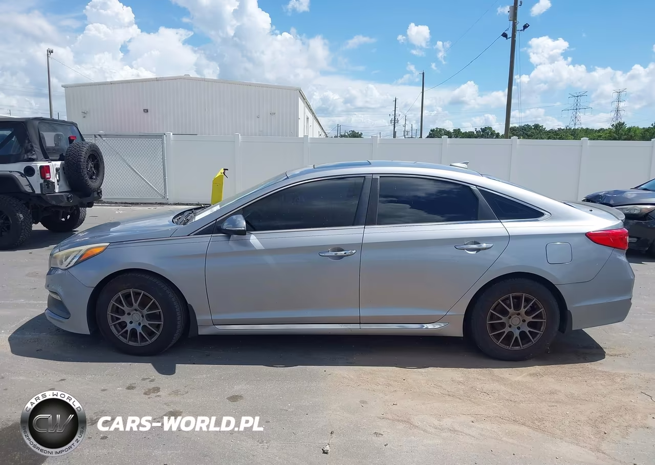 2016 Hyundai Sonata Limited VIN:5NPE34AF7GH376750 - 14
