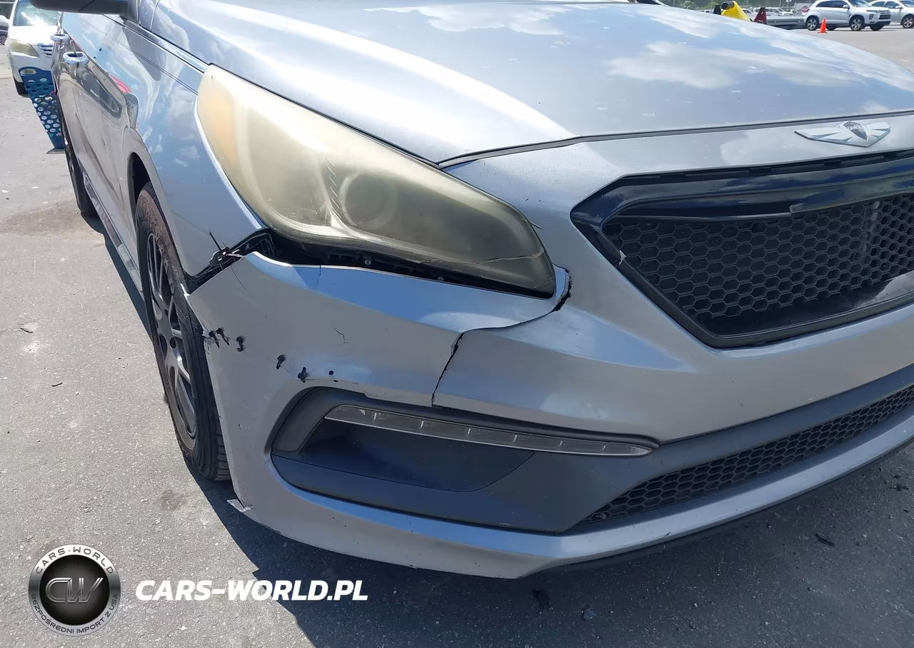 2016 Hyundai Sonata Limited VIN:5NPE34AF7GH376750 - 18