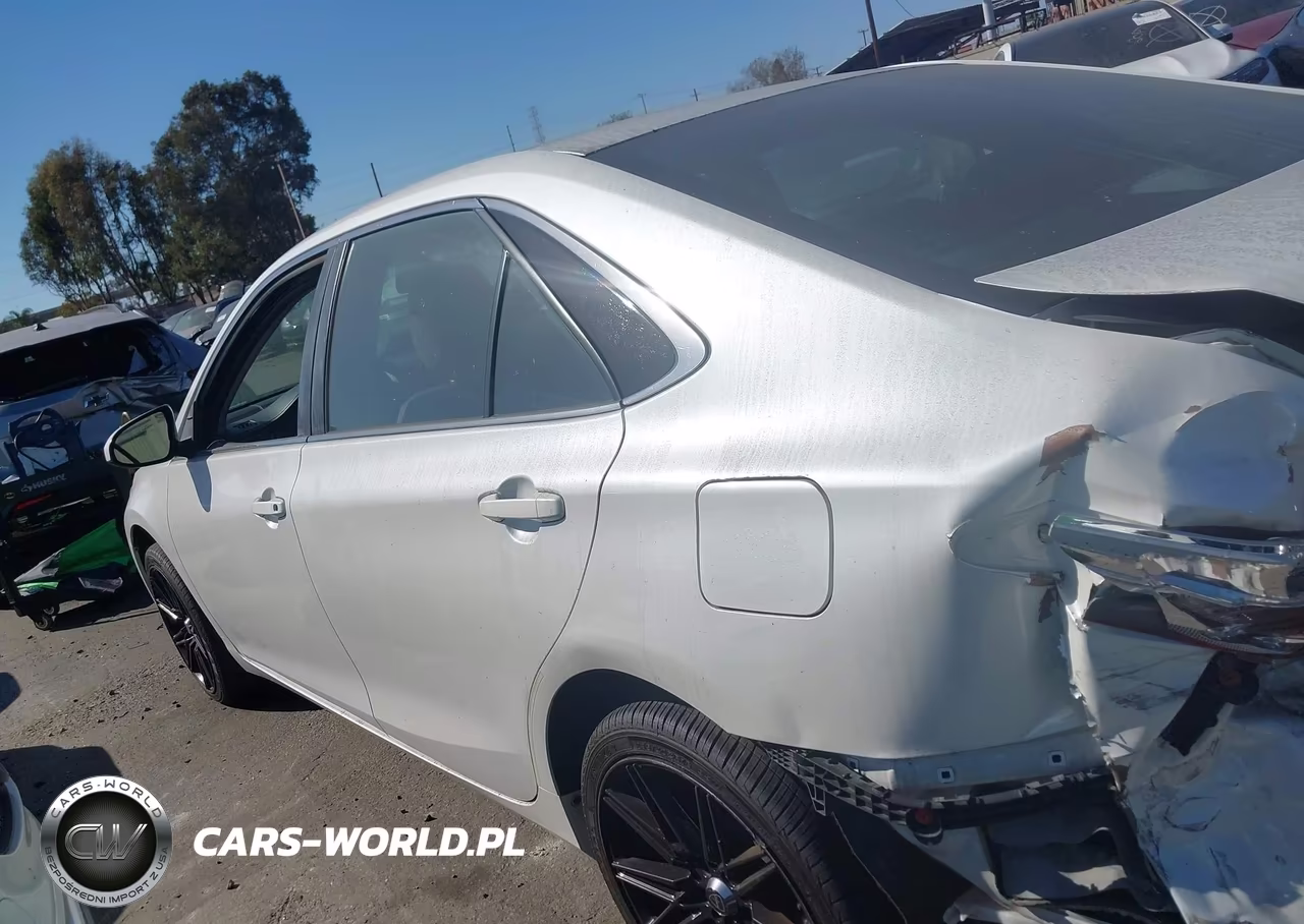 2016 Toyota Camry Se VIN:4T1BF1FK8GU128880 - 14