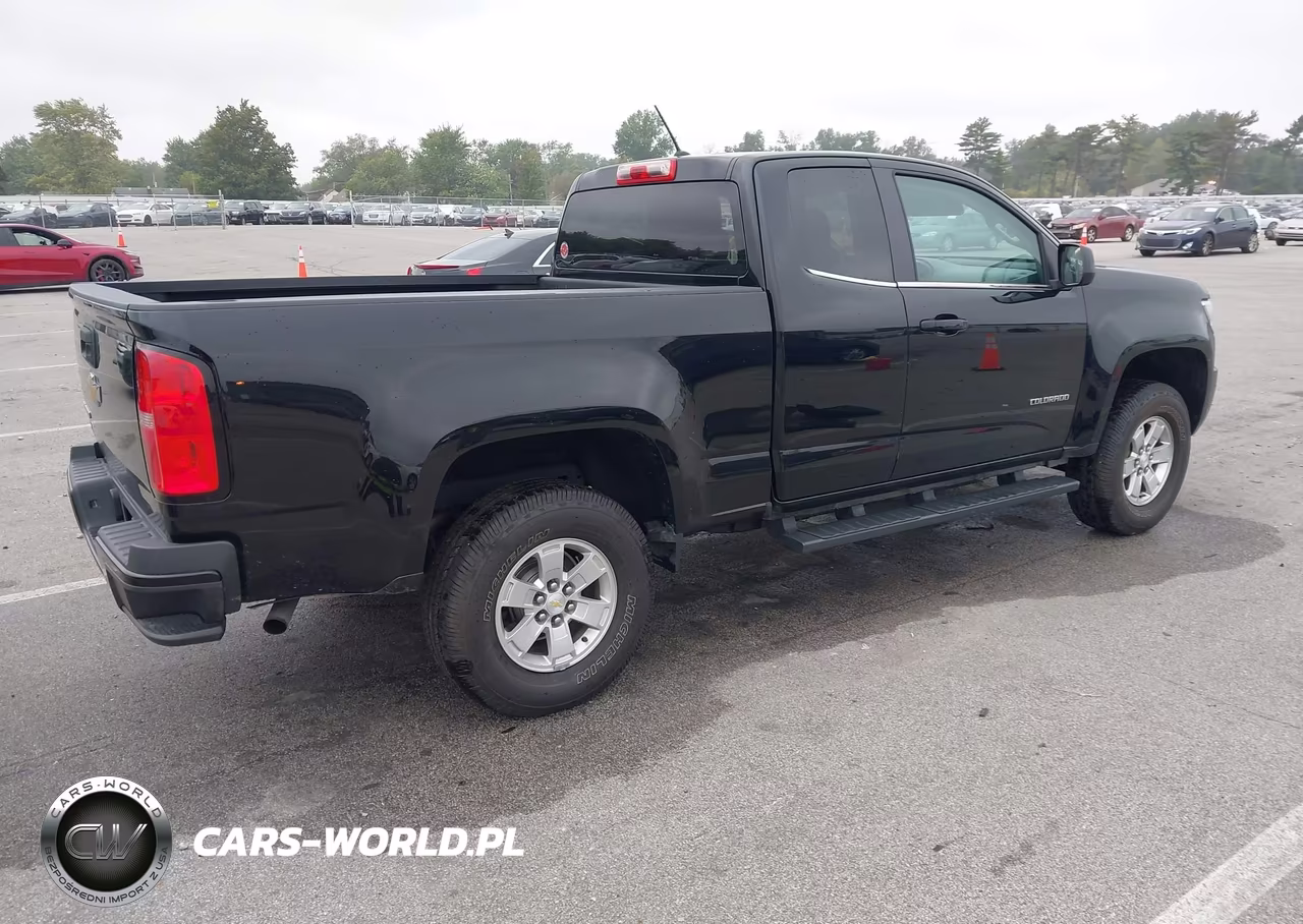 2018 Chevrolet Colorado Wt VIN:1GCHSBEA7J1296401 - 4