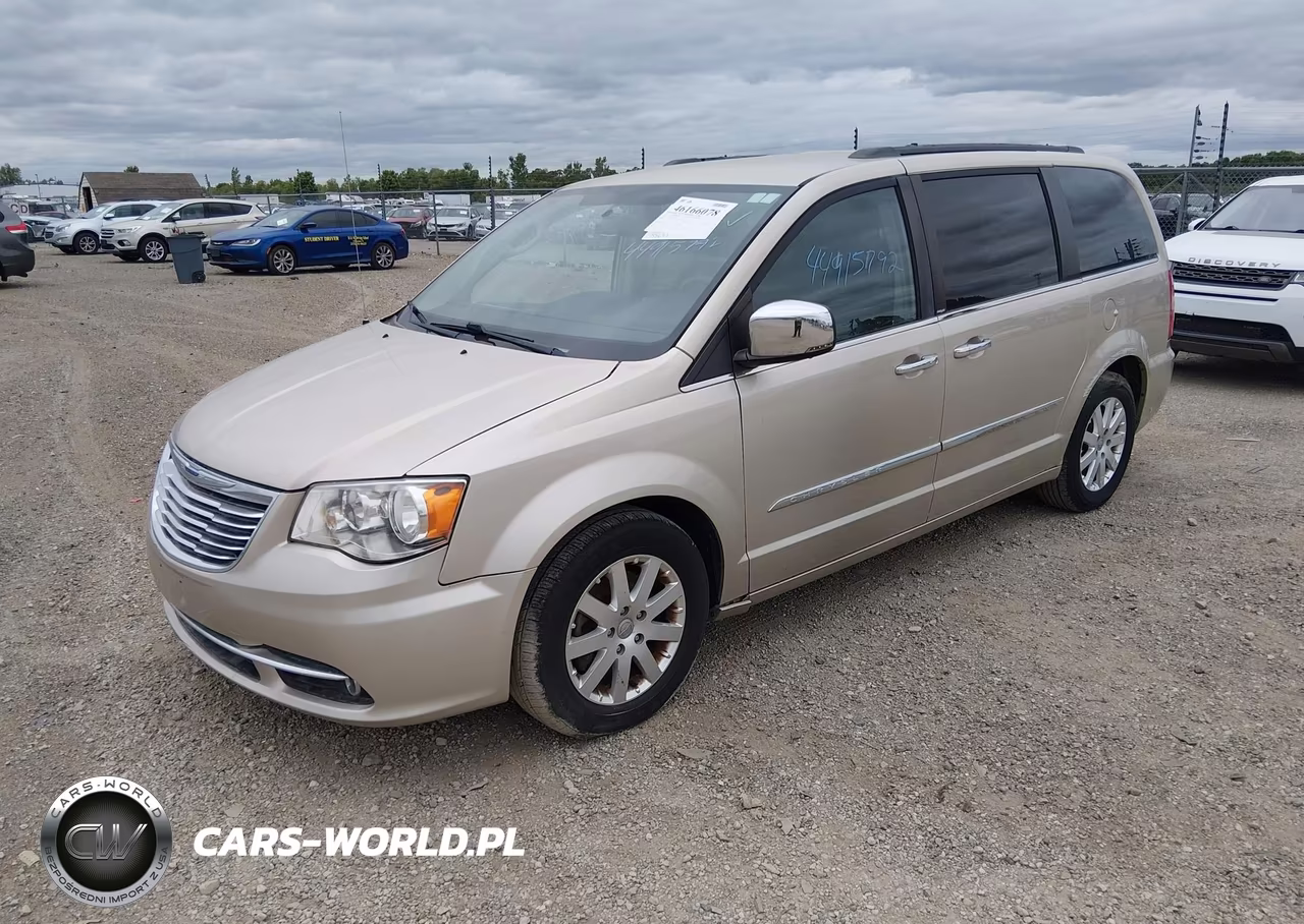 2013 Chrysler Town & Country Touring-L VIN:2C4RC1CG2DR652109 - 2