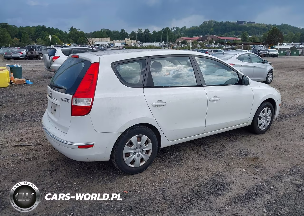 2010 Hyundai Elantra Touring Gls VIN:KMHDB8AE3AU066018 - 4