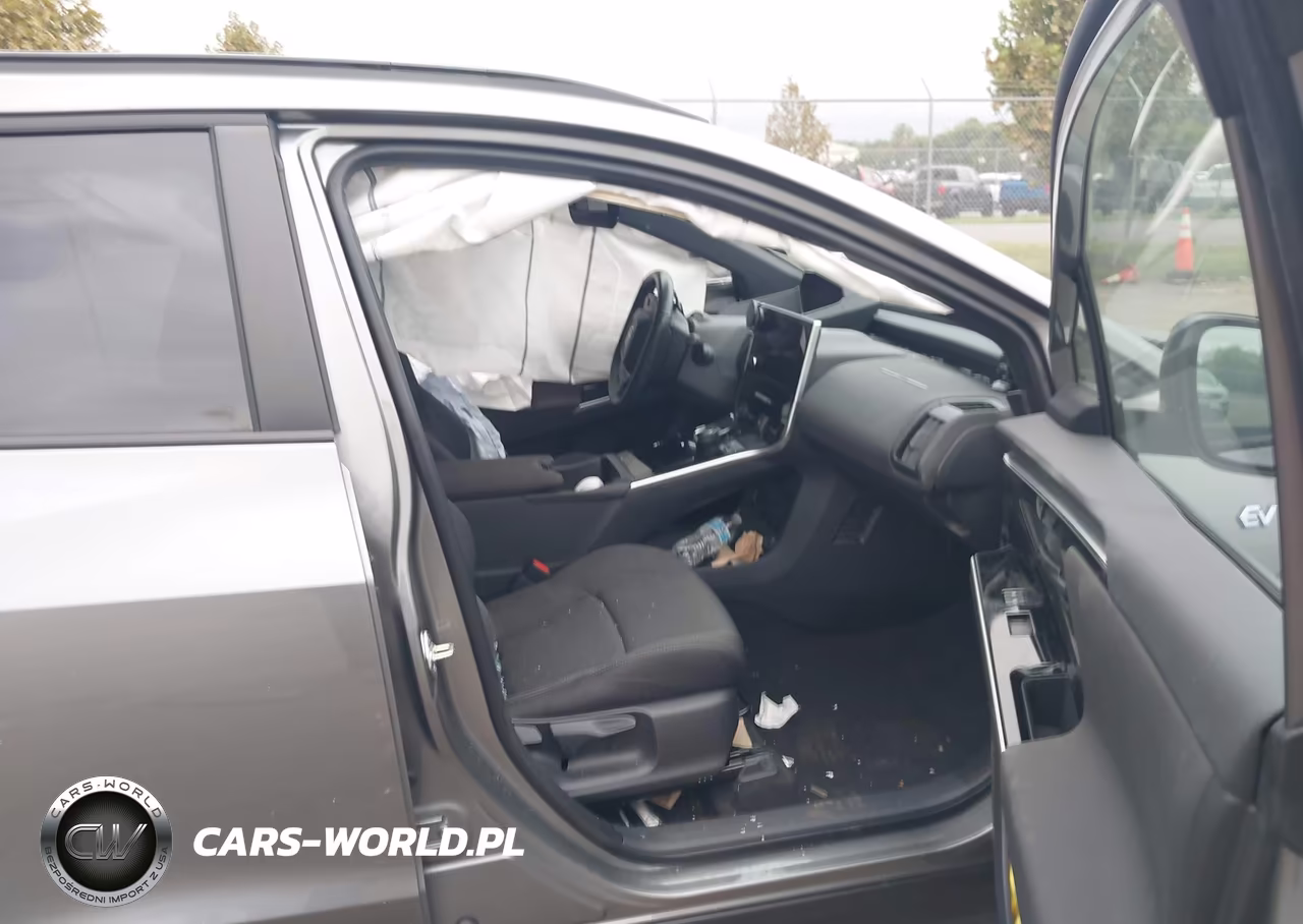 2024 Subaru Solterra Premium VIN:JTMABABA9RA073000 - 5