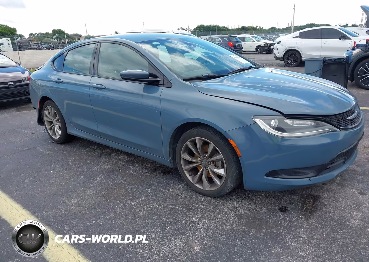 2015 Chrysler 200 S