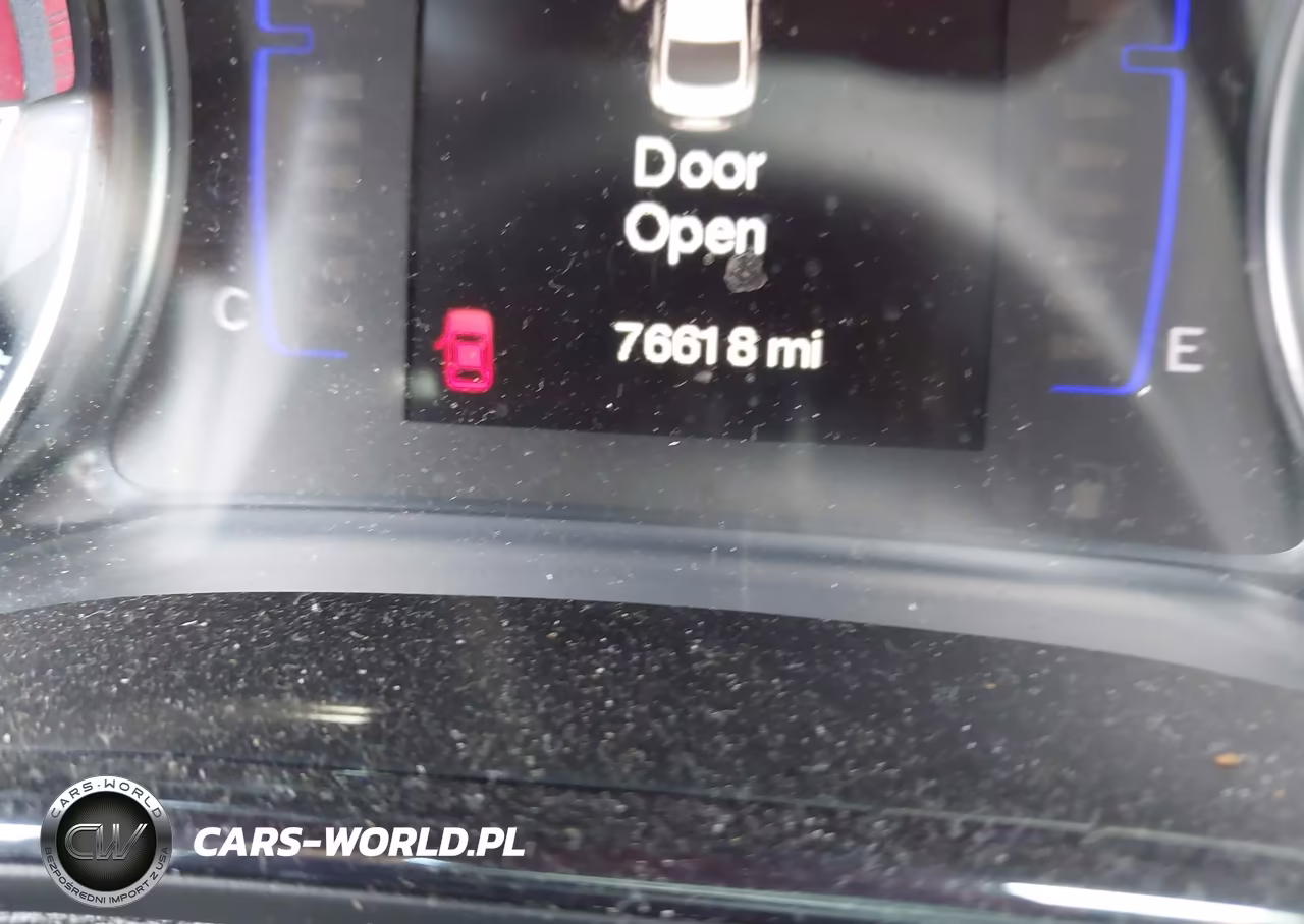 2015 Chrysler 200 S VIN:1C3CCCBB2FN597267 - 15