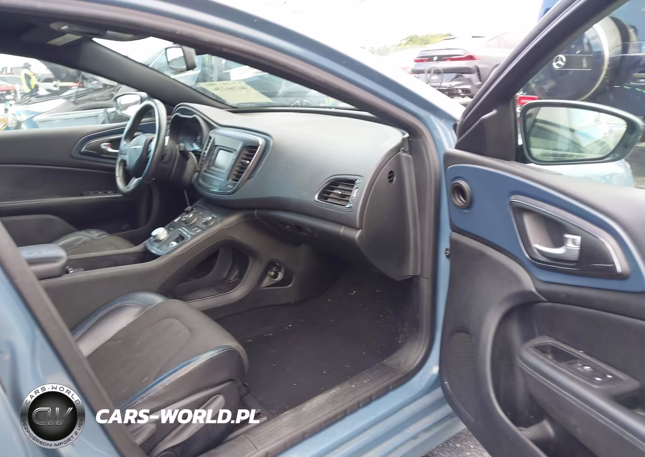 2015 Chrysler 200 S VIN:1C3CCCBB2FN597267 - 5