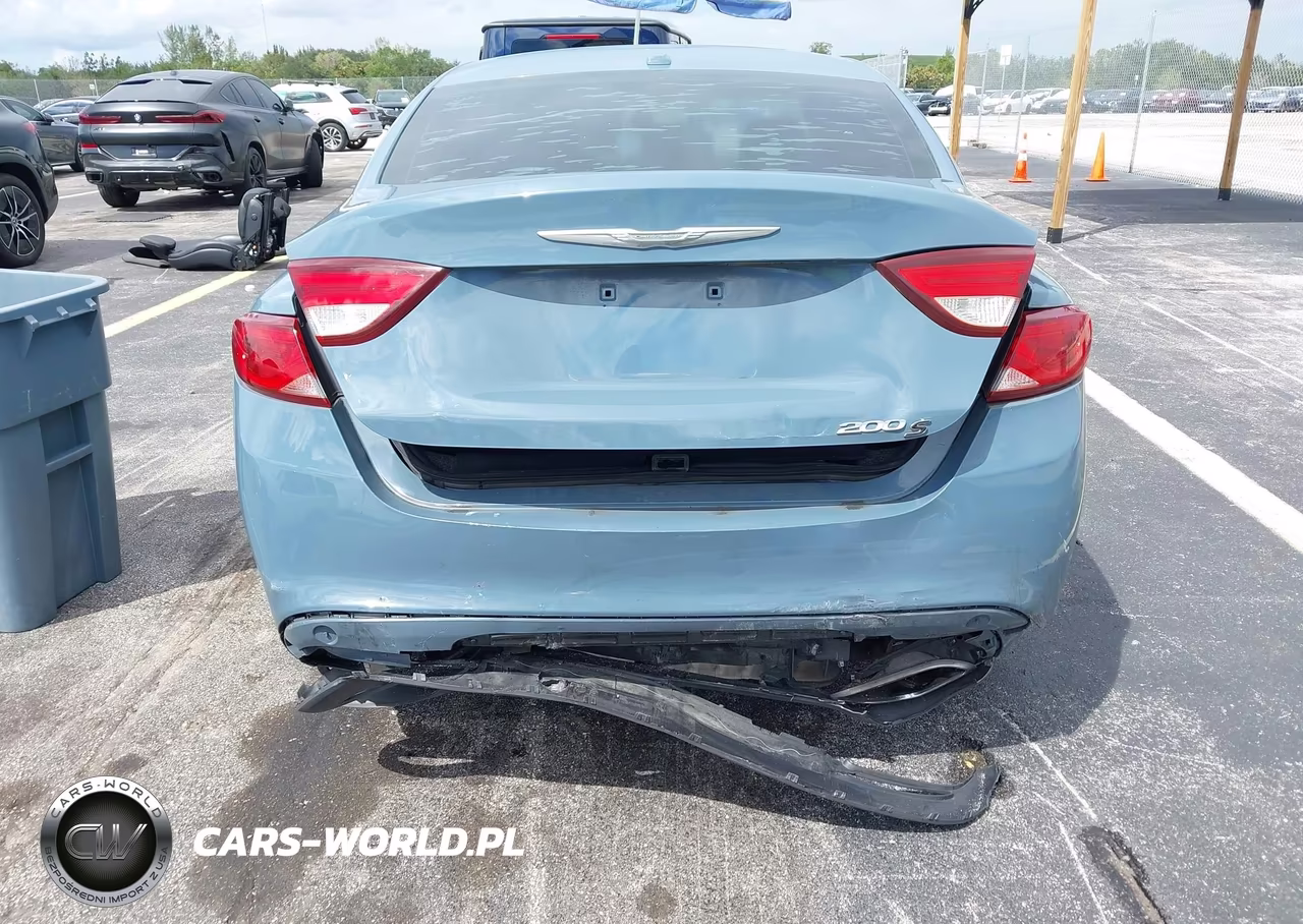 2015 Chrysler 200 S VIN:1C3CCCBB2FN597267 - 6