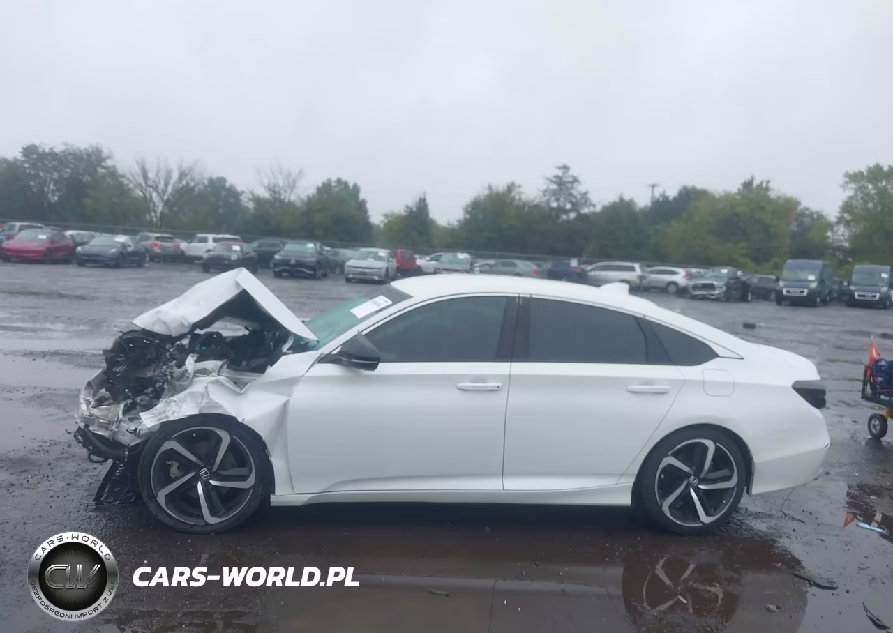 2018 Honda Accord Sport VIN:1HGCV1F3XJA217347 - 13