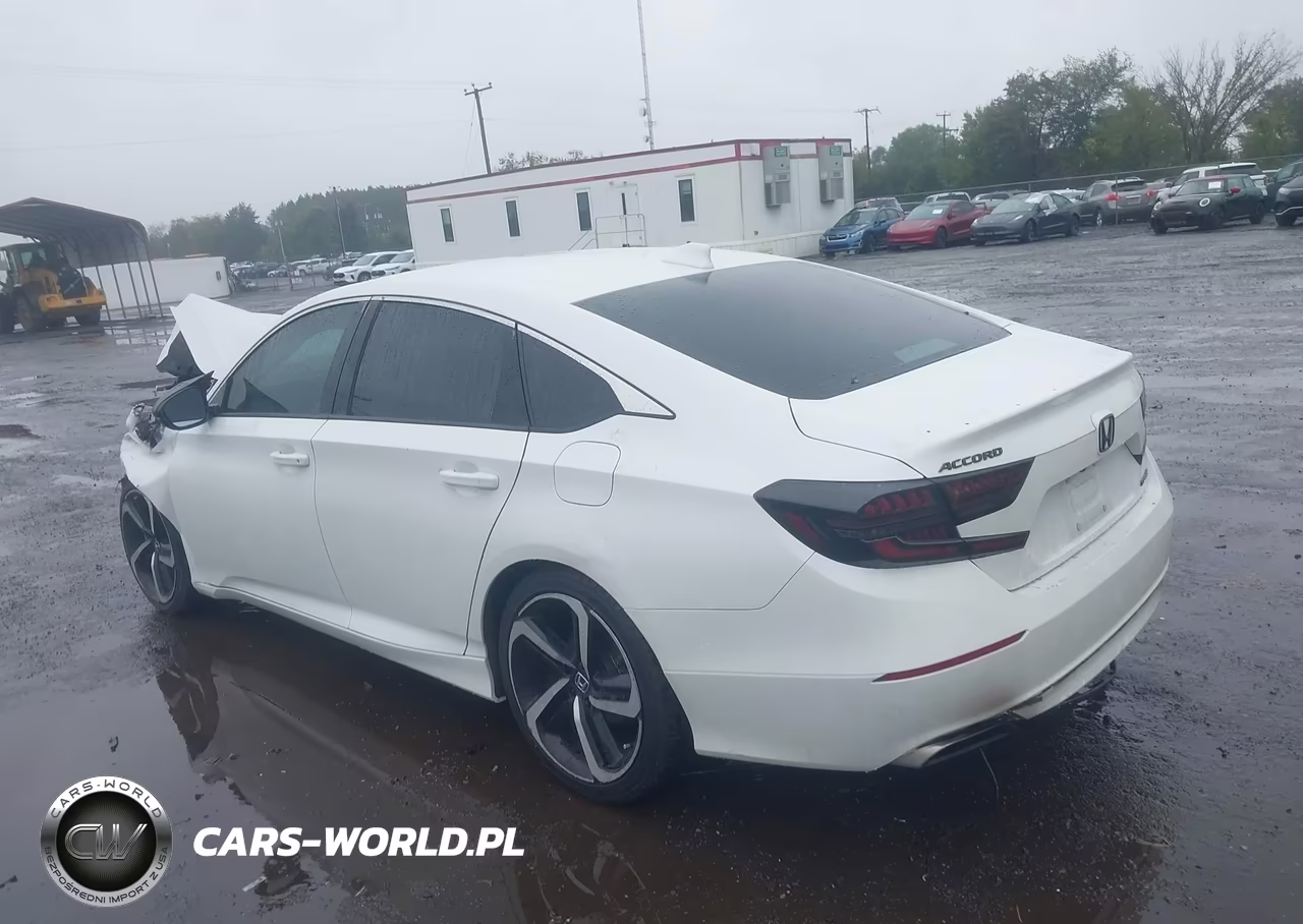 2018 Honda Accord Sport VIN:1HGCV1F3XJA217347 - 3
