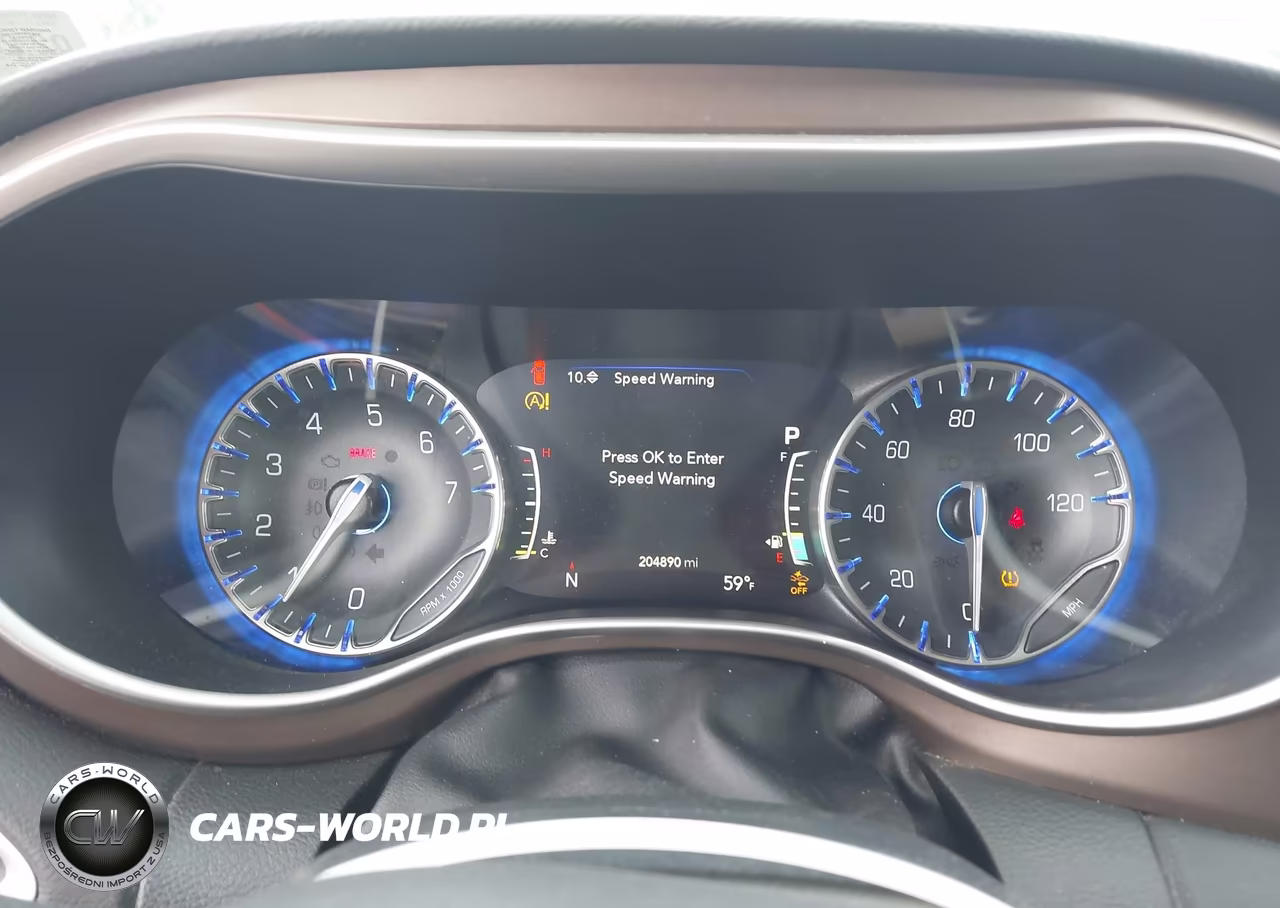 2018 Chrysler Pacifica Touring L VIN:2C4RC1BG8JR123583 - 7