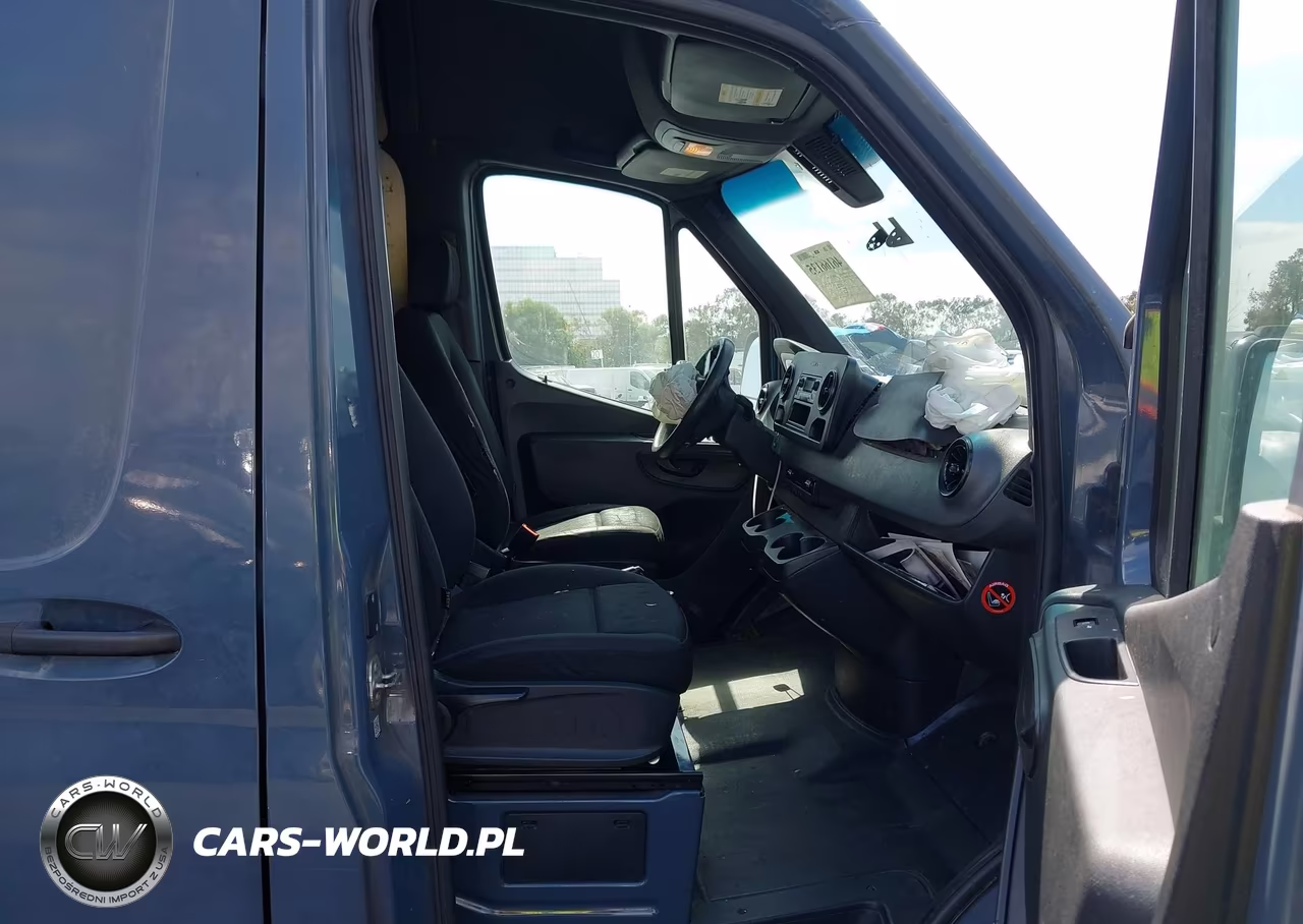 2019 Mercedes-Benz Sprinter 2500 Standard Roof V6 VIN:WD4PF0CD0KP045130 - 5